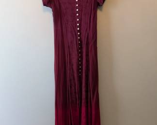 A vintage wine color embroidered button front short sleeve maxi dress size 40