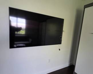 64" Samsung Frame TV