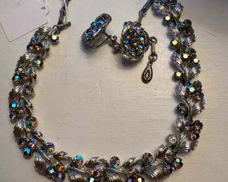Lisner necklace & earrings