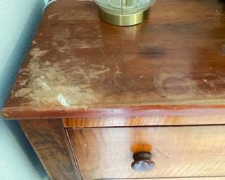 #80 - $400 - American Early maple chest drawer (4), top needs refinishing, 43x21x47".