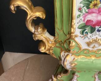 #22 - $150 - Old Paris Neoclassical green urn vase, with repair of arm, 16"T.