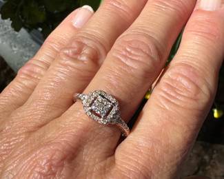 J2- $285- Sz 8 1/4- 10kt rose gold cluster ring 1/2 to 3/4 diam - 3.4 gr