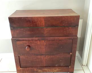 #83 - $400 - Empire mahogany Captain /Campaign desk - missing 3 knobs on drawer, 31x17x34H - damages on veneer.