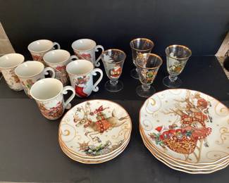 #66A - $220 - Williams Sonoma Holiday Dishware, 18 pcs.