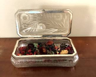 #76 - $150 - Cut crystal & etched hinged glove box, 13x7x5H, some damages.
