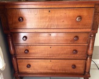 #80 - $400 - American Early maple chest drawer (4), top needs refinishing, 43x21x47".