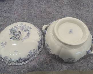#115 - $125 - Blue & White tureen lidded Gien France pattern "Delf Violet", 12"W, with dolphin finial.