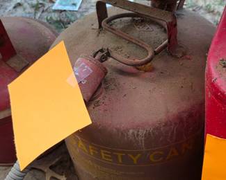 Metal gas cans