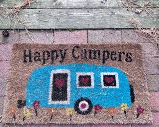 \HAPPY CAMPERS RUG
