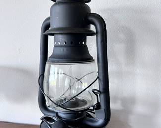 ELECTRIC LANTERN