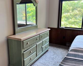 GREEN BEDROOM FURNITURE SET