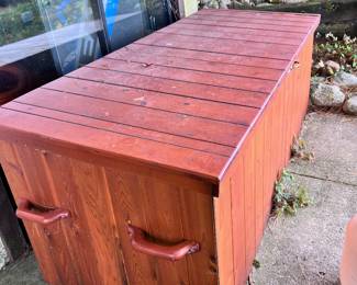 LARGE OUTDOOR STORAGE BOX