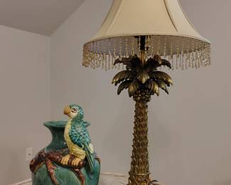 Great parrot vase and palm lamp