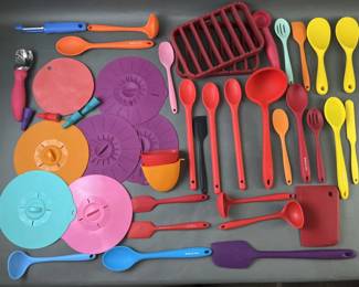 Lot 34 – U-Taste Sililids & Bokalka Silicone Untensils