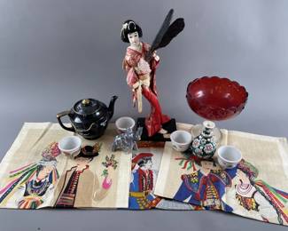 Lot 43 – Dragonware Teapot, Madame Butterfly & Decor
