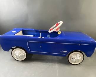 Lot 5 – 1965 Mustang Pedal Car Licensed Ford Product