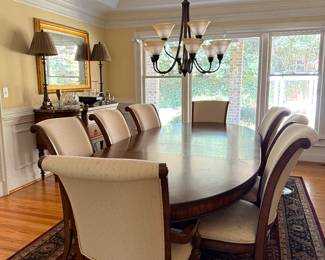 Haverty’s Dining Table, 2 leaves, 2 armchairs, 6 side chairs