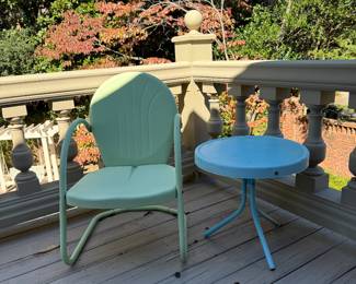 Outdoor metal furniture