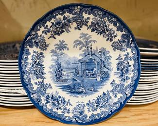Spode blue collection vintage 10 inch $10