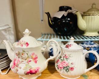 Teapot England $20
