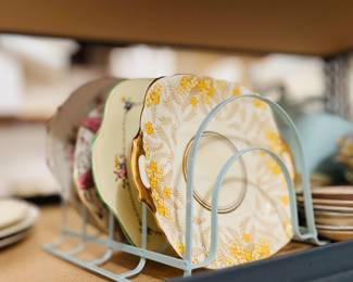 Sandwich serving plates $20