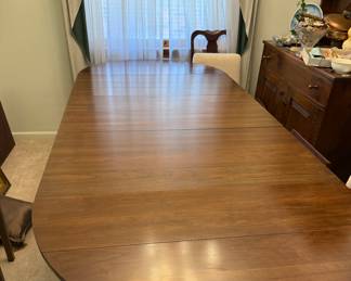 Watertown table with 3 leaves 92”