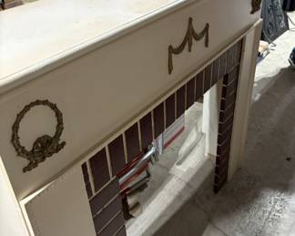 Vintage mantle