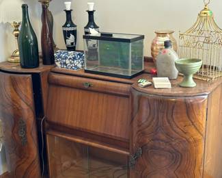 Gorgeous art deco furniture 