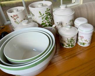 Certified International Corporation with Marjolein Bastin Ceramics