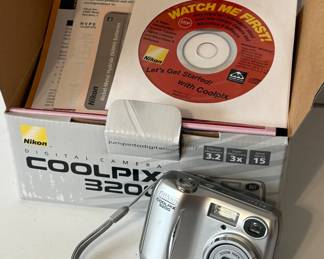 Nikon CoolPix3200 digital camera