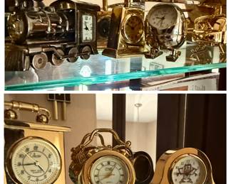 Miniature novelty clocks