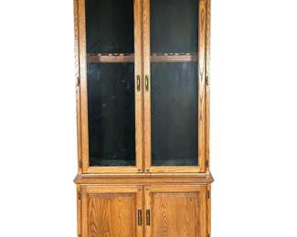 WOOD GUN CABINET, 20th CENTURY
