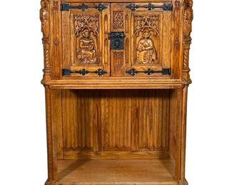 CARVED ENGLISH OAK GOTHIC STYLE BAR OR HALL CABINET
