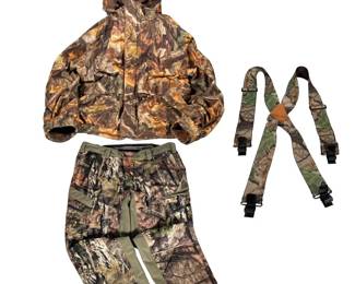 (3pc) Cabela Men’s Lined Camo Jacket And LL Bean Camo Pants With Cabela Suspenders
