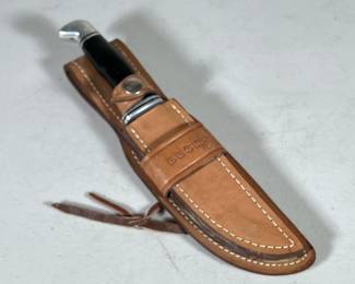 BUCK HUNTING KNIFE
