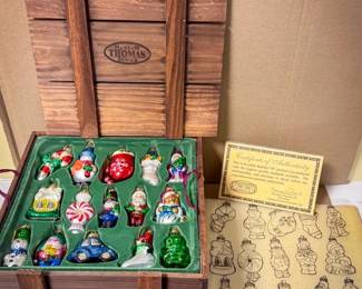 Thomas Museum Series Ornaments Wood Crate Set
