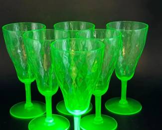 (6) Diamond Classic Monogah Glasses
