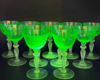 (11) Huntington Glass Pistachio Glasses

