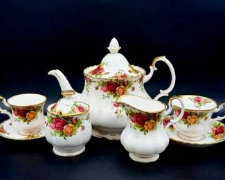 Royal Albert Old Country Roses Tea Set
