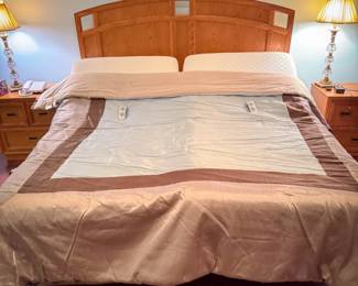 TEMPURPEDIC Adjustable Bed System
