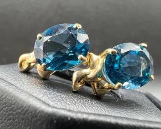 14K Gold Blue Topaz Gemstone Earrings
