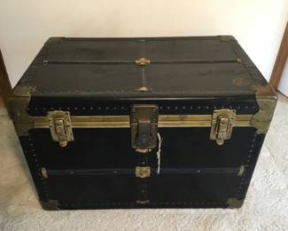 Vintage DEPENDABLE Steamer Trunk