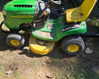 L100 5 speed John Deere in excellent condition 