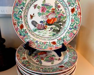 Chinese Export Dinner Plates