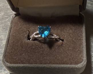 Heart design ring