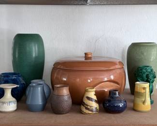 Russell Wright, Mid century modern and other art pottery.