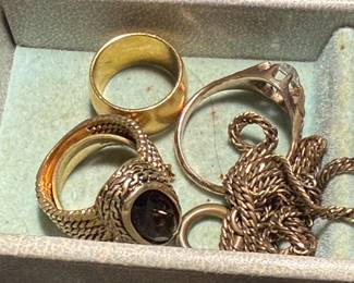  Vintage jewelry