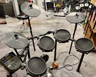 Alesis dm7x Nitro Mesh Drum Kit