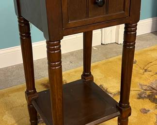 One drawer stand