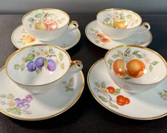 Hutchenreuter teacup set, handpainted fruit